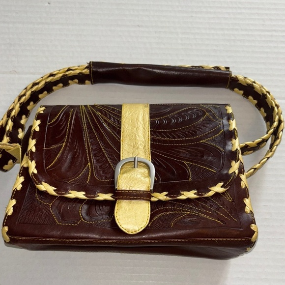 Source Unknown Handbags - BROWN AND YELLOW  LEATHER HAND BAG DETAILS ARE UNIQUE AND CHIC MADE IN PARAGUAY